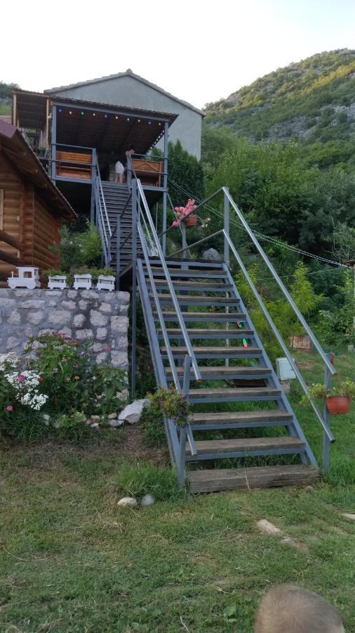 Camp Sunny Hills Hotel Вирпазар Екстериор снимка