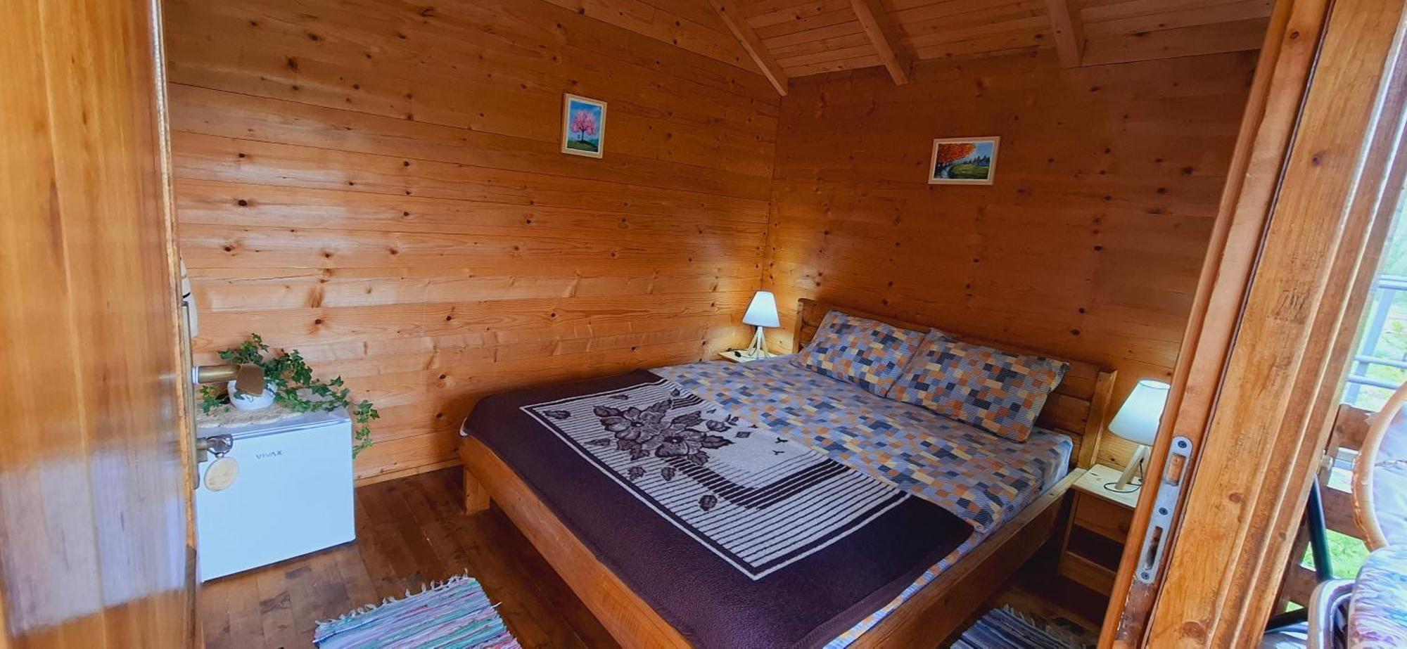 Camp Sunny Hills Hotel Вирпазар Екстериор снимка